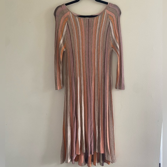 Moth Dress - Picture 2 of 4